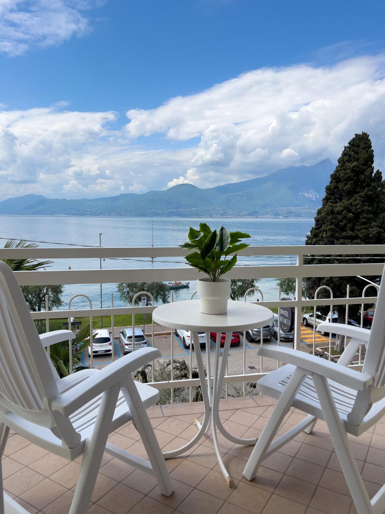 Hotel Benacus Торри-дель-Бенако Экстерьер фото