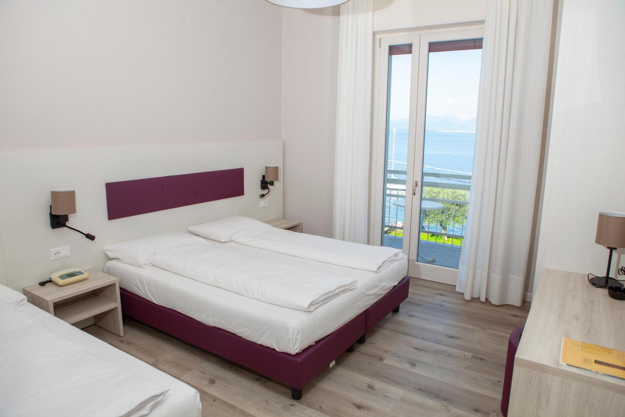Hotel Benacus Торри-дель-Бенако Экстерьер фото